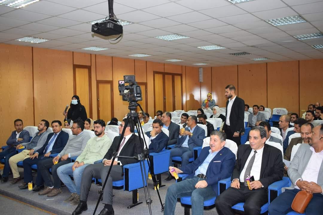 وزير التعليم العالي يزور جامعة المنصورة ويناقش مع رئاستها مشاكل الطلاب اليمنيين، والتنسيق لتعاون أكبر.